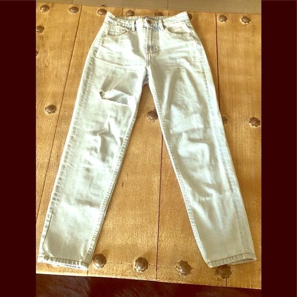 PUll & BEAR jeans Eur size 32 - Picture 1 of 4